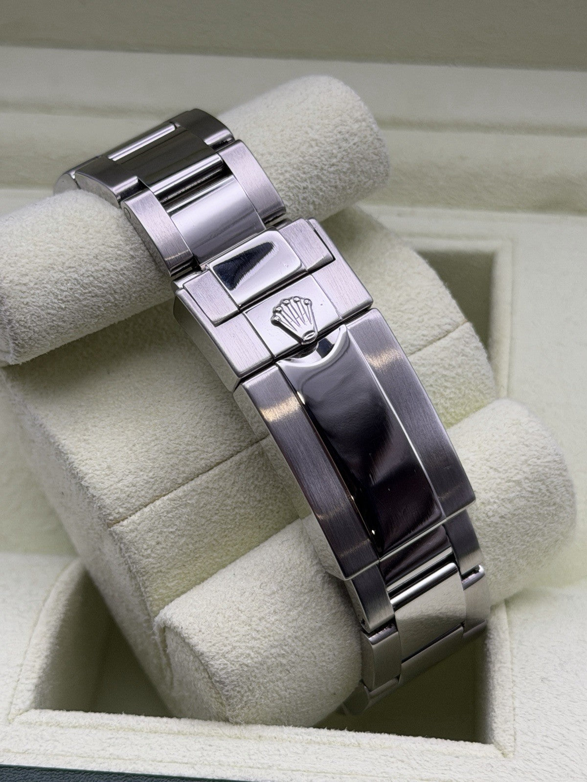 Rolex GMT-Master II - 116710LN - 40mm - Full Set - Year 2008 - £8495 On Collect5