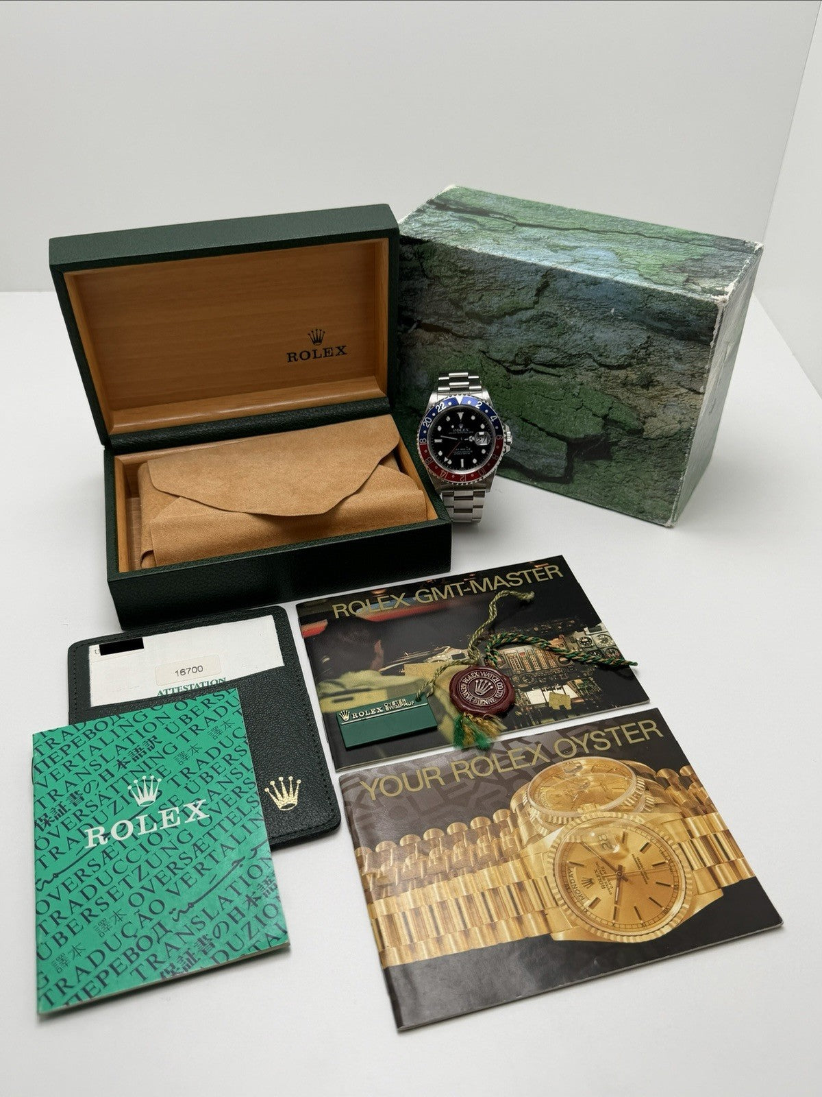 Rolex GMT-Master - 16700 - Pepsi - 1999 - Full Set - £9,500 On Collection8