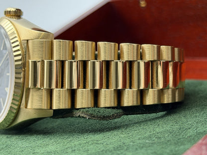 Rolex Daydate - 18038 -Rare Black Dial - Box/Accessories - £12,500 On Collection7