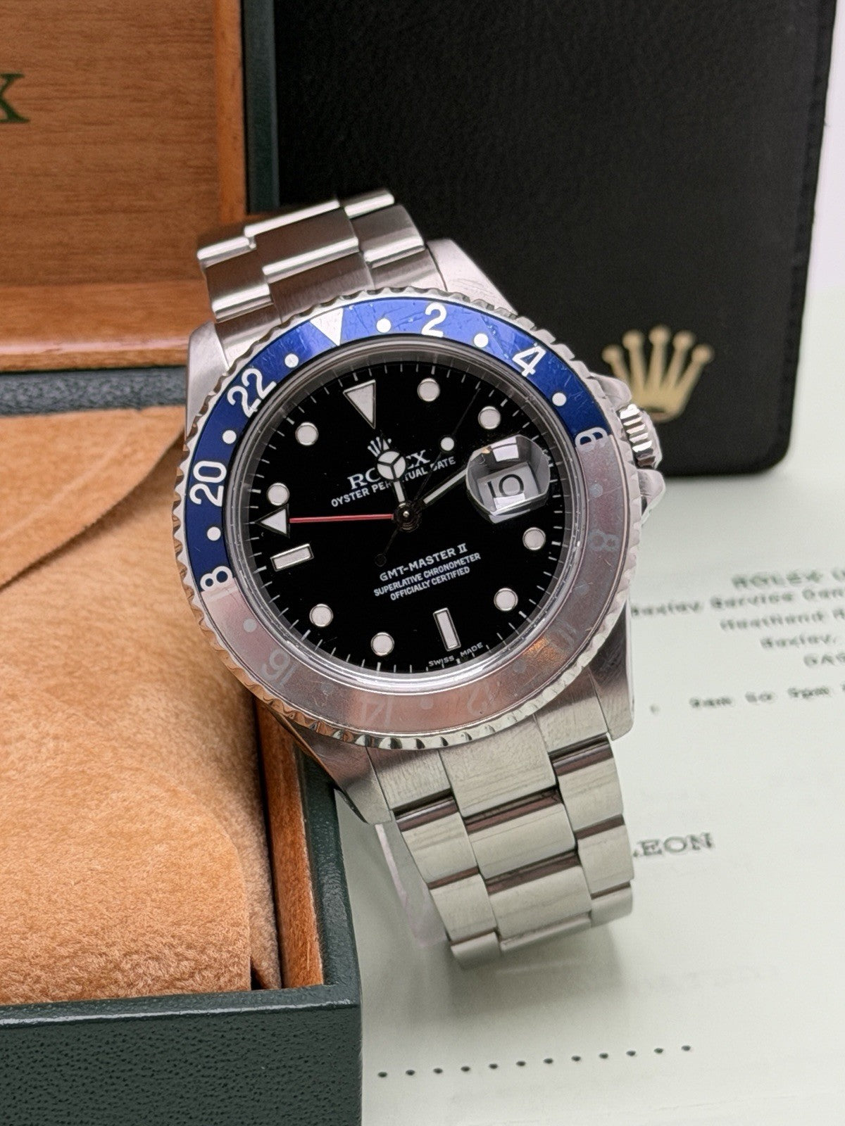 Rolex GMT-Master II - 16710 "Pepsi" - 2001 Full Set - Rolex Serviced0