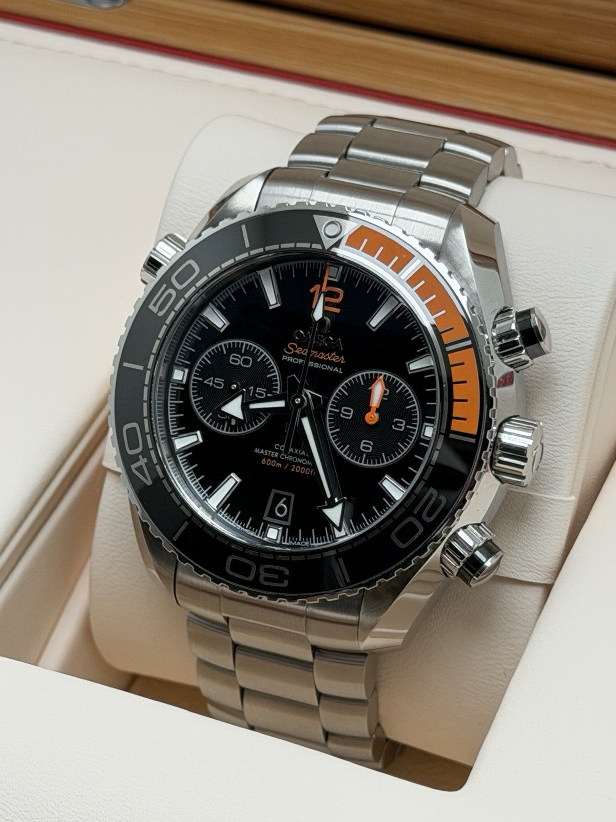 OMEGA Seamaster Planet Ocean 215.30.46.51.01.002 - 2023 Full Set - £4750 Collect0