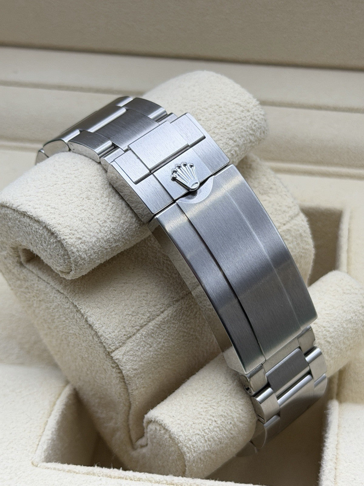 Rolex Submariner - 124060 - 41mm - FULL SET - Year 2022 - £8995 On Collection5