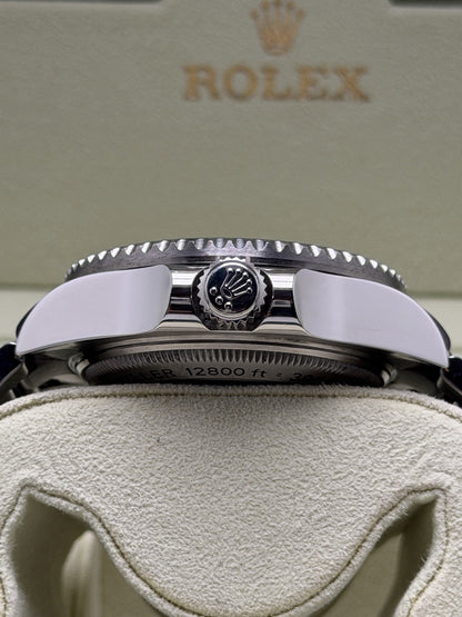 Rolex Sea-Dweller Deepsea - 116660 - 2014 Full Set  - £7,500 On Collection2