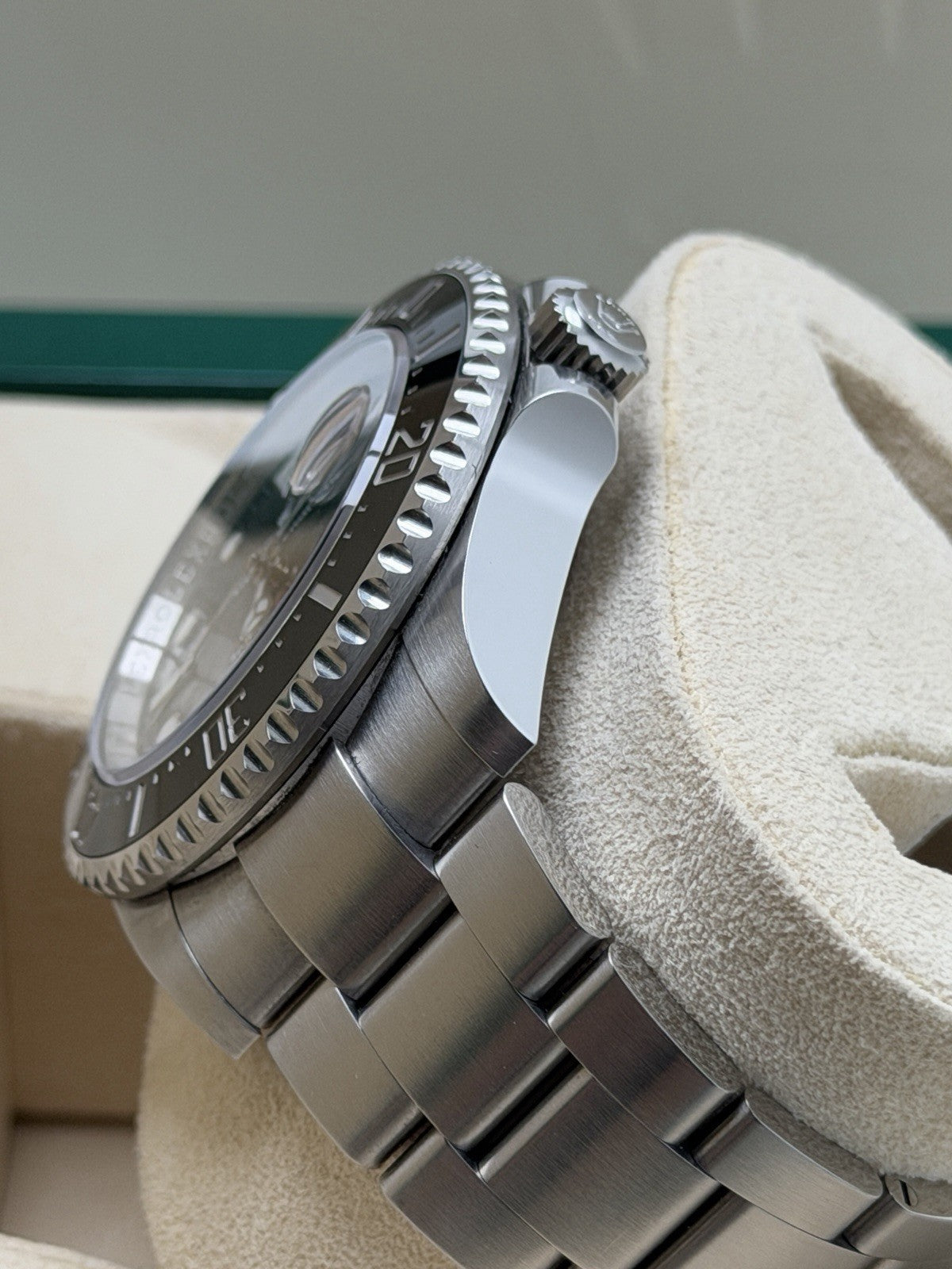 Rolex Sea Dweller - 126600 - 2017 Full Set - £8,995 On Collection7